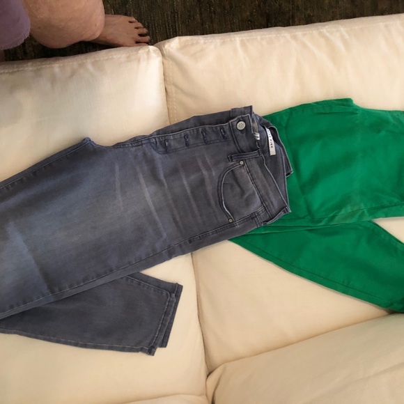 Set of two Celebrity Pink jeans - Picture 2 of 8